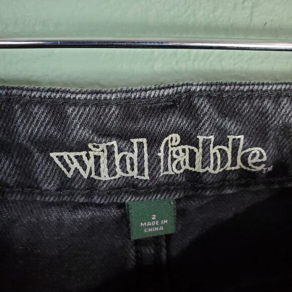 Wild Fable High Rise Black Distressed Frayed Shorts Size 2 - Picture 3 of 7